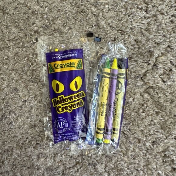 2-2001 Crayola Halloween‎ RARE 3 Pack Crayons Retired/Discontinued Colors SEALED - Picture 1 of 5